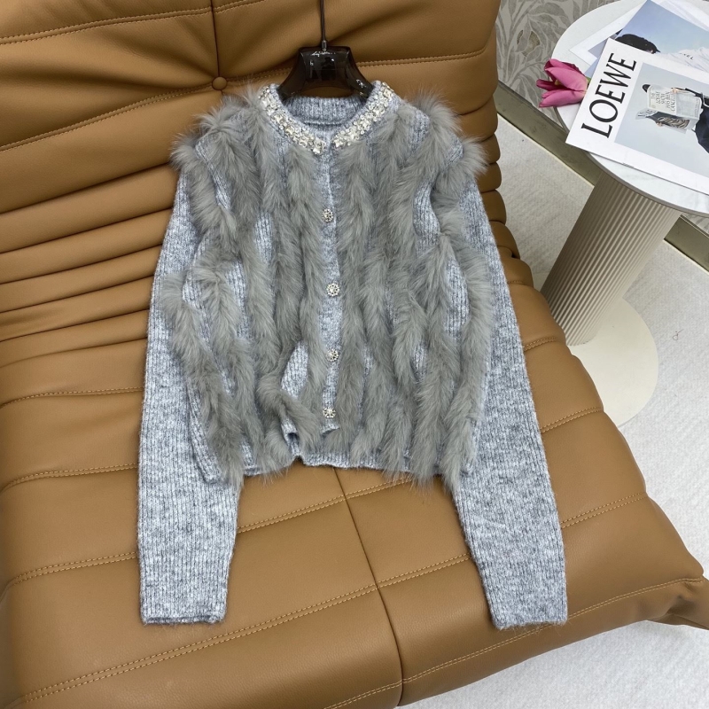 chr1st1an D10r outwear